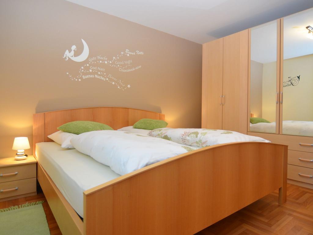 Holiday Flat With Swimming Pool In Prackenbach Викхтах Екстериор снимка